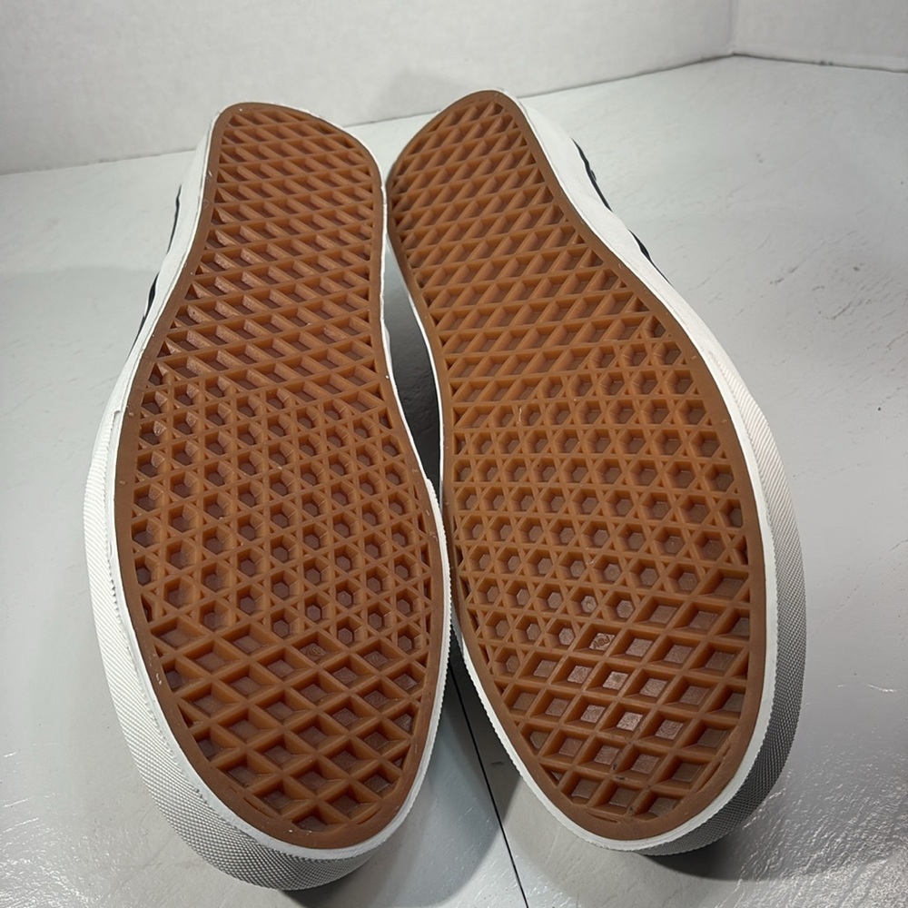 NWT Vans Classic Checkerboard Slip-Ons in Raspberry and Black Men’s 10 - Picture 9 of 10